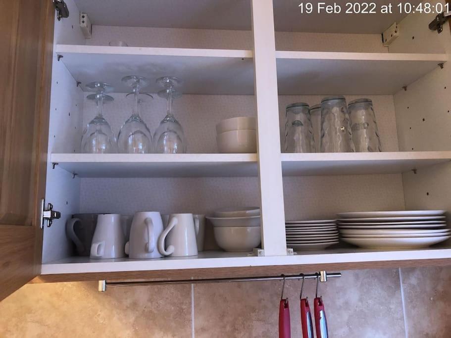Cozy 4 Bedroom House In Smethwick With 4 Bathrooms Perfect For Contractors And Families Birmingham Eksteriør bilde